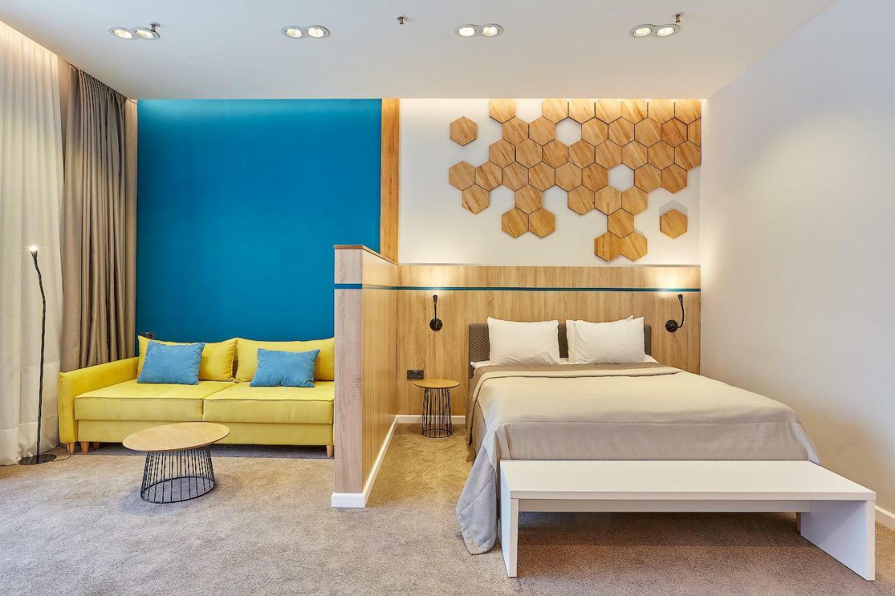 Aqua-Minsk Hotel Plus מראה חיצוני תמונה