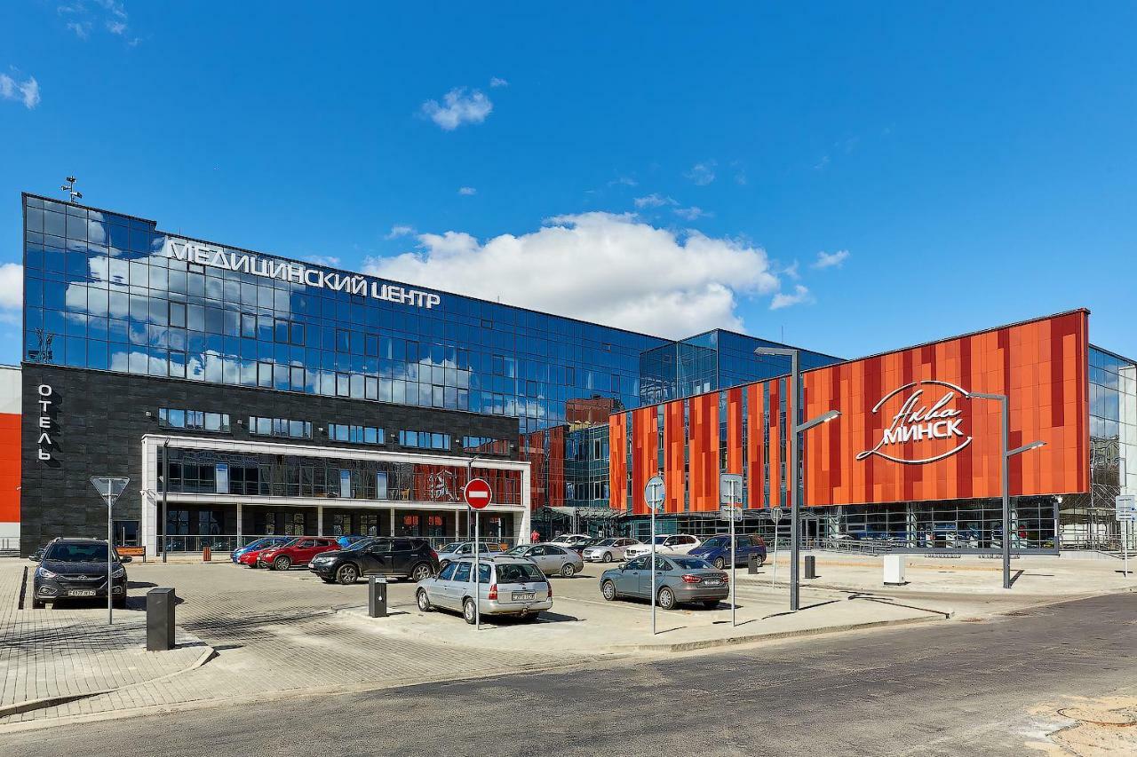 Aqua-Minsk Hotel Plus מראה חיצוני תמונה