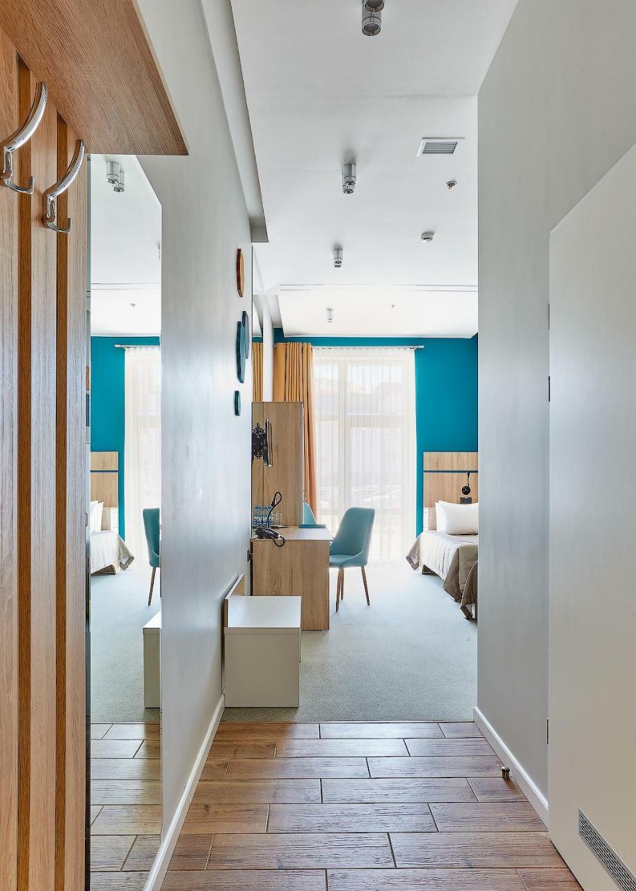 Aqua-Minsk Hotel Plus מראה חיצוני תמונה